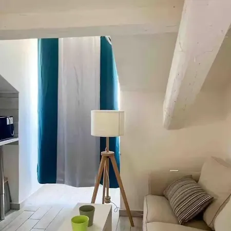 Appartement Street Montegani Milaan